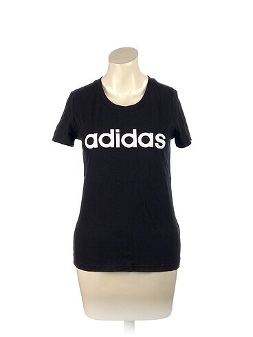 Adidas T-shirt %70 İndirimli.