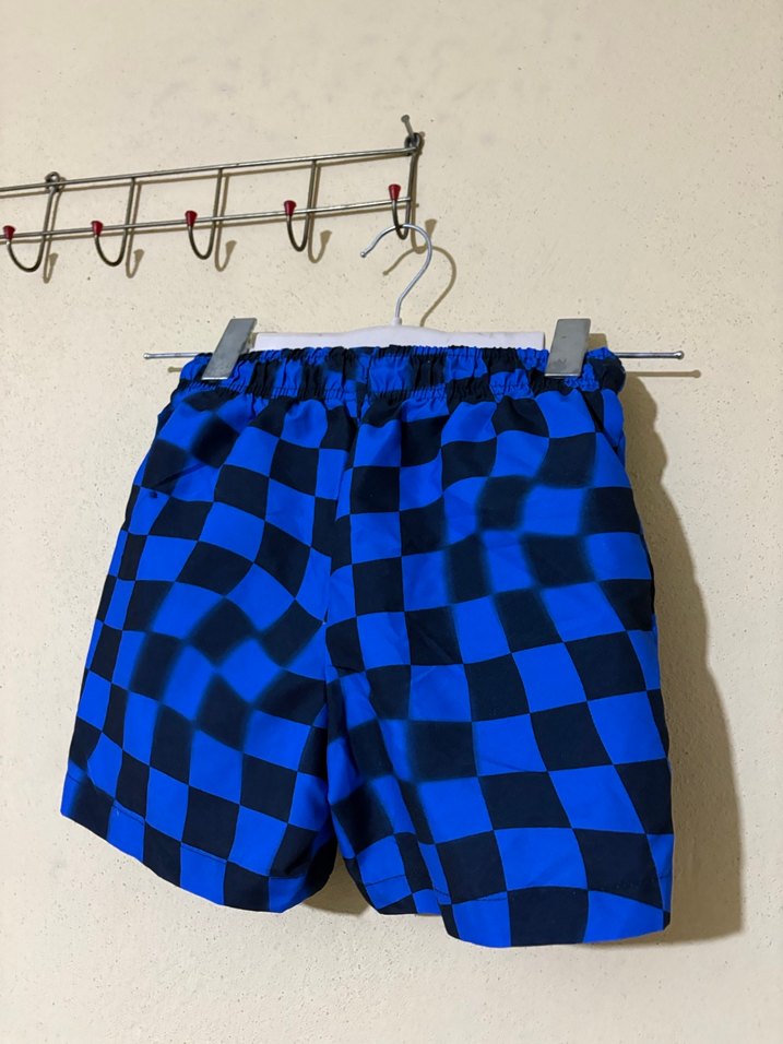 Çocuk Mavi Kareli Deniz Şortu - Görsel 3