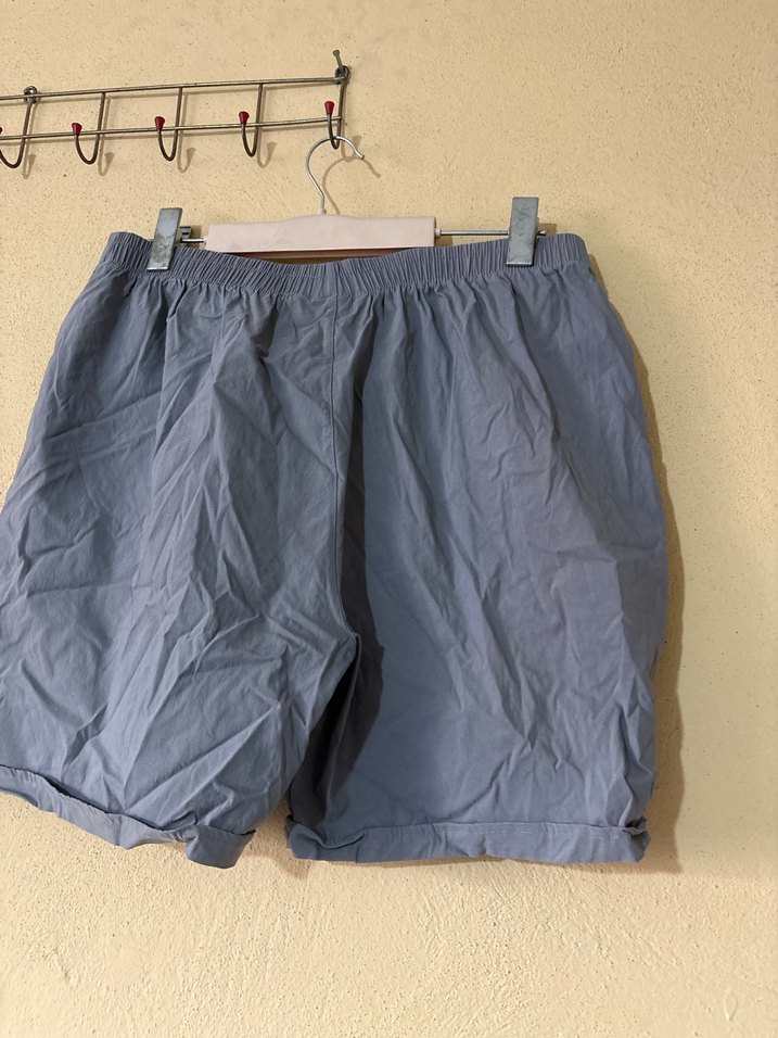 Gri Keten Rahat Kesim Mini Şort - Görsel 3