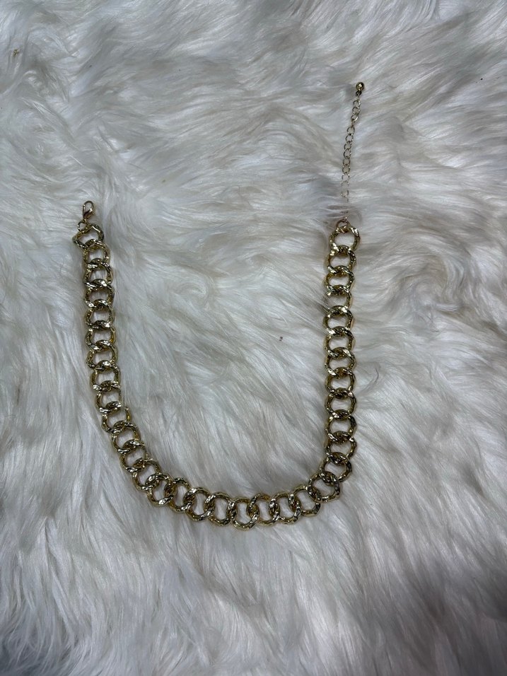 Zincir Detaylı Uzun Altın Kadın Kolye - Görsel 3