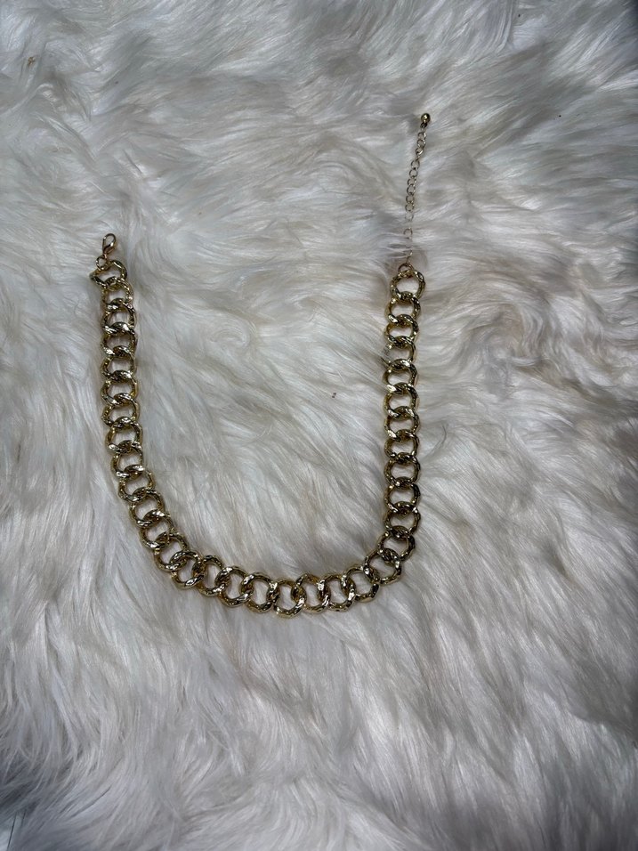 Zincir Detaylı Uzun Altın Kadın Kolye - Görsel 2