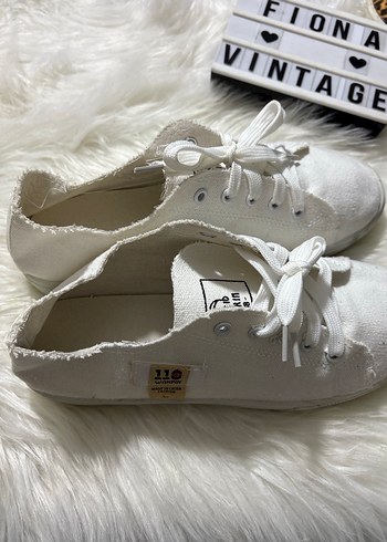 Beyaz Minimalist Kadın Spor Ayakkabı - Görsel 5