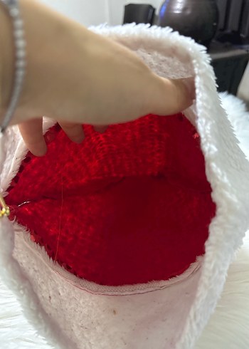 Kırmızı Payetli Yeni Yıl Şapkası - Görsel 3