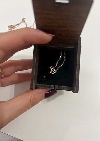 B harf minimalist gümüş kolye