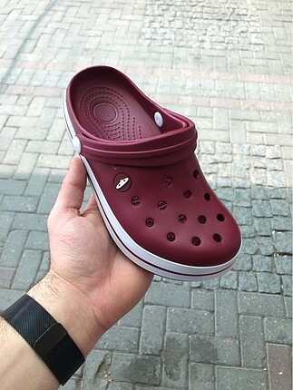 CROCS