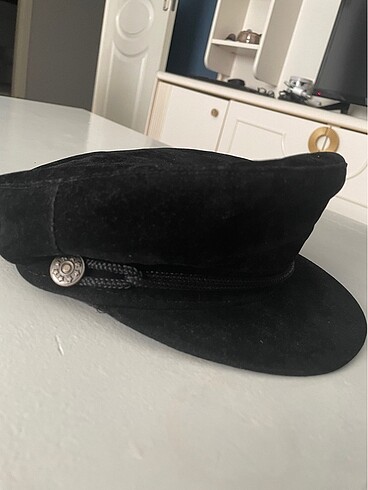 Beden Kadın Siyah Kasket Şapka