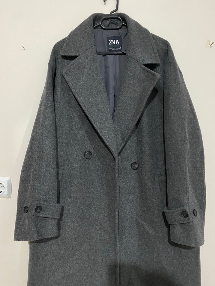 Zara Gri Düğmeli Uzun Kaban - Görsel 4