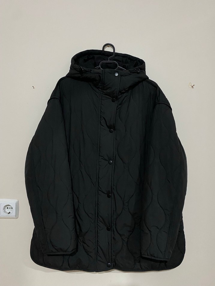 Siyah Kapüşonlu Düğmeli Kadın Ceket - Görsel 2