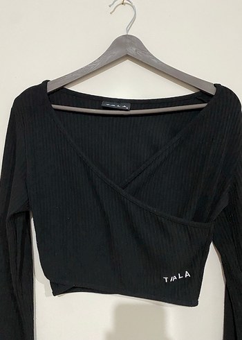 Siyah V Yaka Piliseli Kadın Bluz - Görsel 2