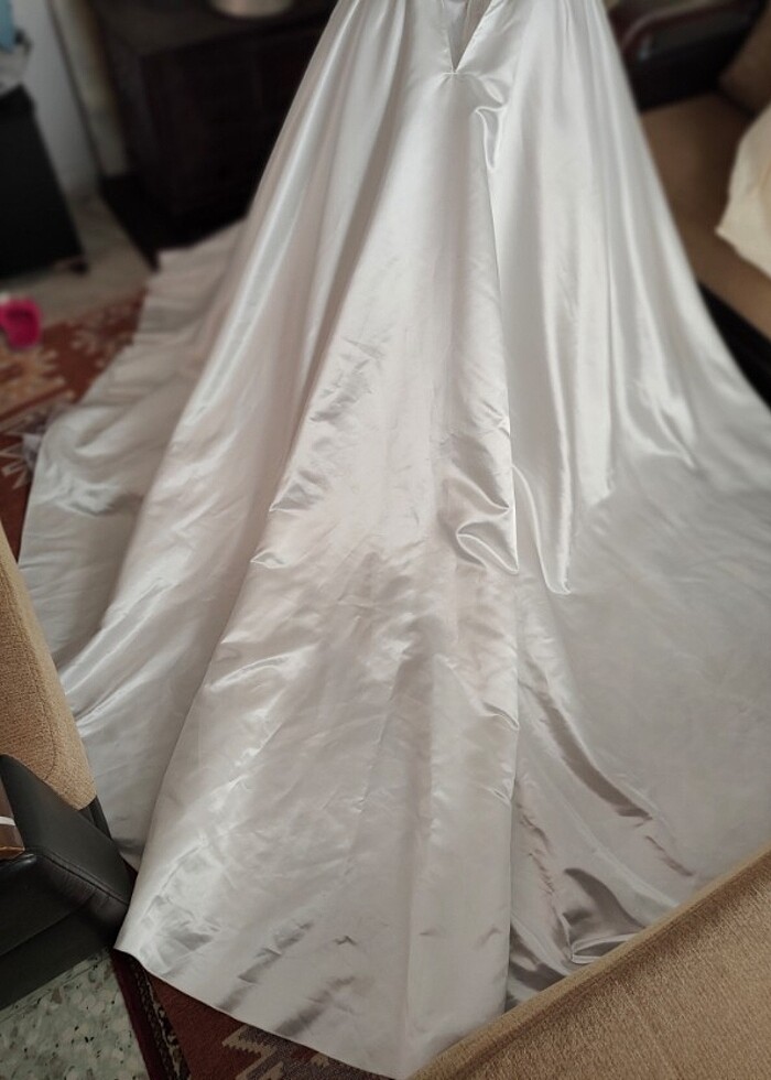 Saten gelinlik - Görsel 3