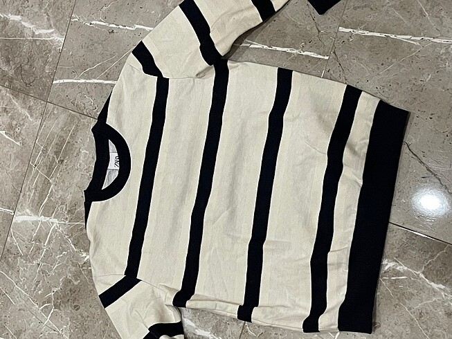 ZARA SWEATSHİRT S BEDEN - Görsel 3