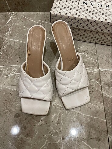 ZARA TOPUKLU TERLİK 40