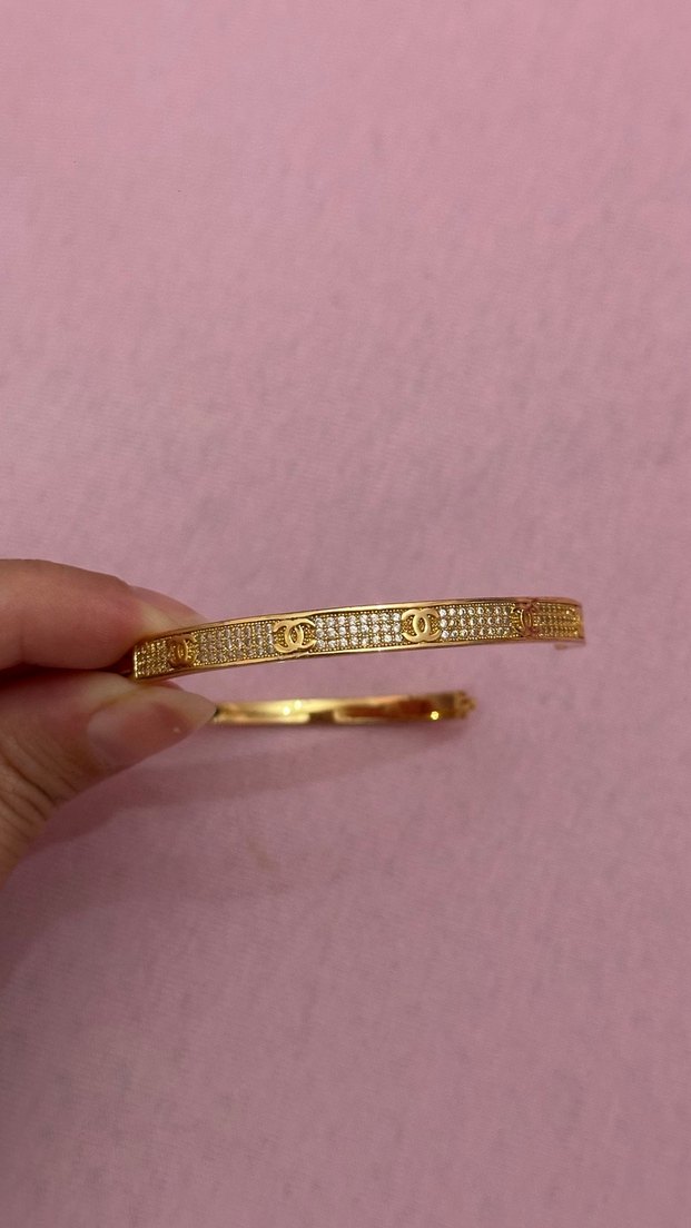 Parlak Altın Renkli Kadın Bileklik çelik - Görsel 3