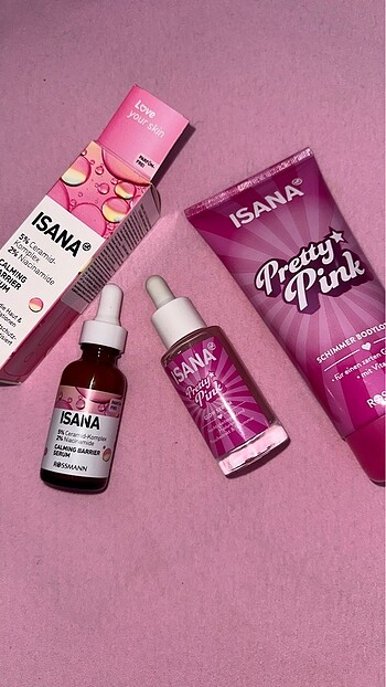 Pembe cilt bakımı seti