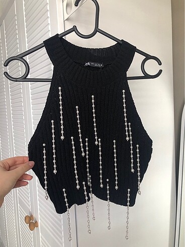 zara boncuklu üst