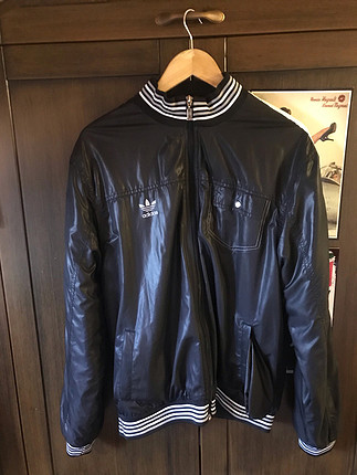 Adidas Retro Sweatshirt
