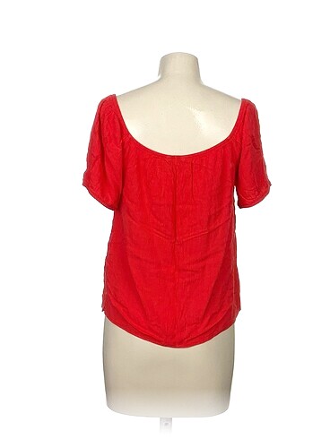 xl Beden Defacto Bluz %70 İndirimli.