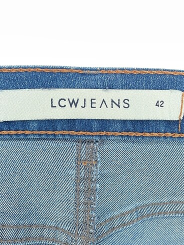 42 Beden mavi Renk LC Waikiki Jean / Kot %70 İndirimli.