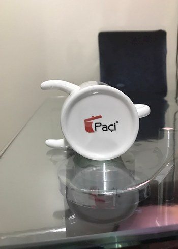 Kolları ve Gülümseyen Yüzü Olan Beyaz Kupa - Görsel 5