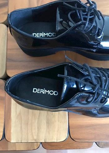 Parlak Siyah Platform Topuklu Gotik Kadın Ayakkabı - Görsel 2