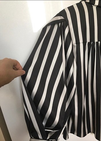 Kadın Siyah Çizgili Kısa Gömlek - Görsel 9