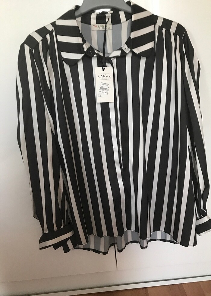 Çok şık gömlek siyah beyaz karpuz kol yeni etiketli boyun fularl - Görsel 4