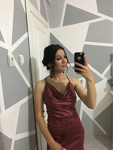Zara Sırt dekolteli saten abiye