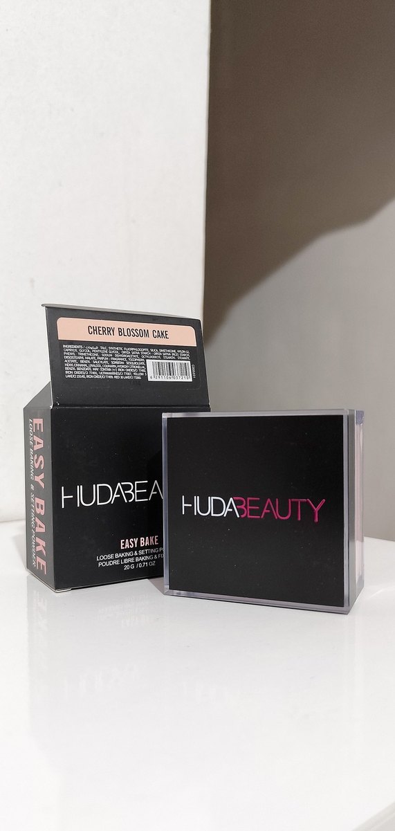 HudaBeauty Cherry blossom cake - Görsel 2