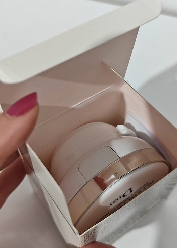 Dior fondöten açık ton - Görsel 6