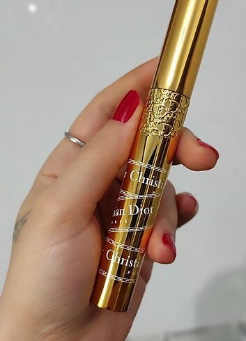  Beden Renk Dior iconic overcurl maskara
