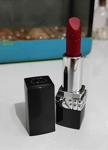  Beden Dior 999 Matte rengi Mini ruj