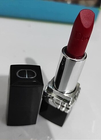  Beden kırmızı Renk Dior 999 Matte rengi Mini ruj