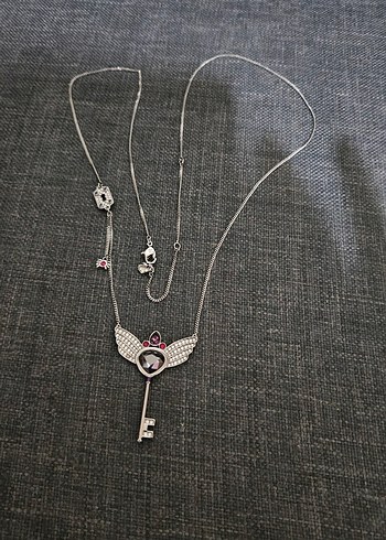 AROVSKI Kanatlı Anahtar Kolye - Görsel 3