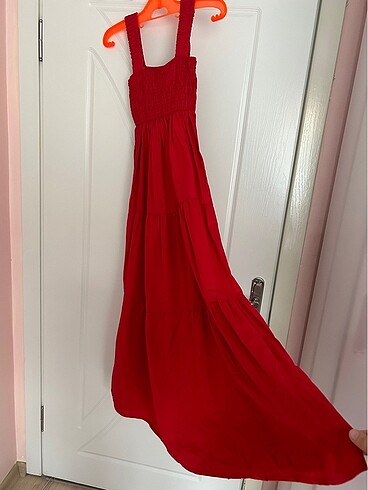 36 Beden kırmızı Renk yazlık maxi elbise