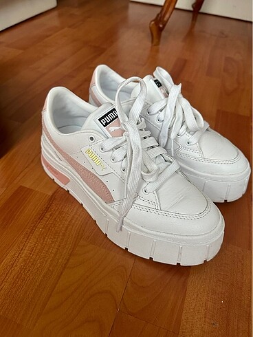 38 Beden beyaz Renk Puma sneakers