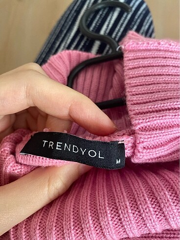 Trendyol & Milla Pembe kazak