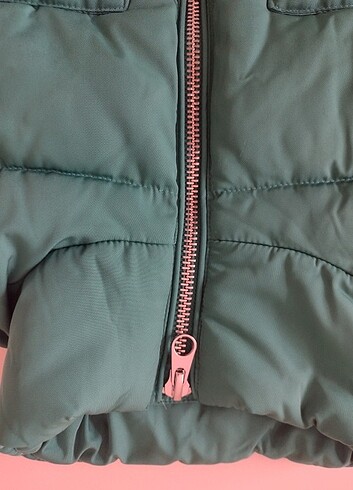 s Beden yeşil Renk Pull bear hiç kullanılmamıştır şişme yelek 