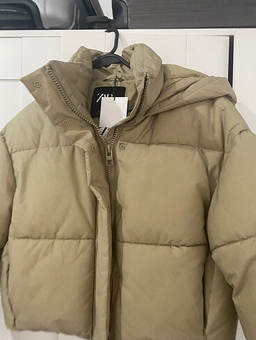 xs Beden Zara şişme mont etiketli sıfır