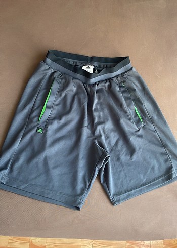 Orjinal adidas şort
