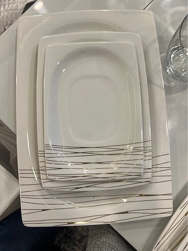 12 kişilik yemek takımı