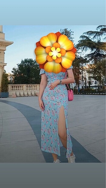 Mavi pembe elbise