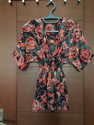 Belden büzgülü kimono