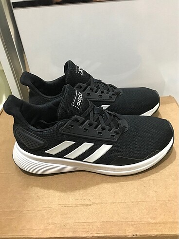 Adidas Duramo 9