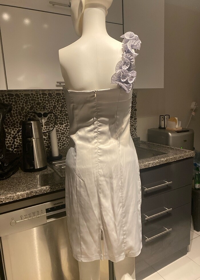 gri saten abiye elbise - Görsel 3