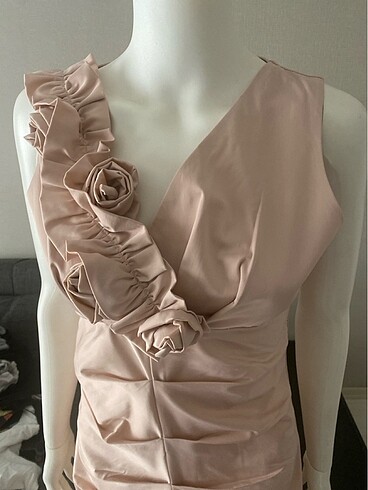 çiçek buketi detaylı pembe abiye - Görsel 8