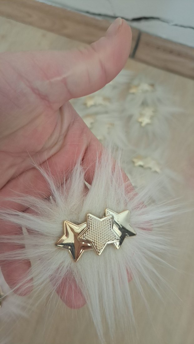 Pembe Tüylü Yıldızlı patik süs - Görsel 2