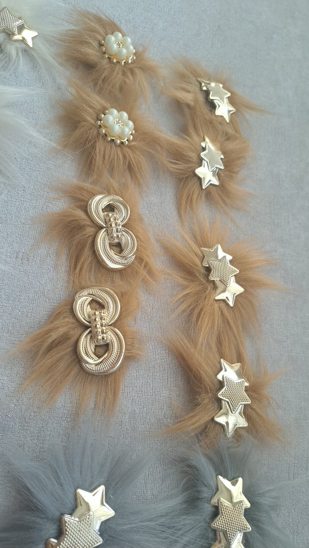 Gri Kürklü Yıldızlı Broş - Görsel 2