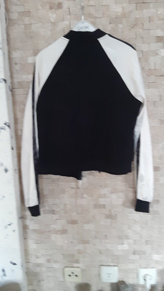 Siyah-Beyaz Fermuarlı Street Wear Kadın Ceket - Görsel 3