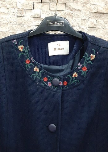 Nakışlı Düğmeli Mavi Kadın Uzun Kaban - Görsel 2