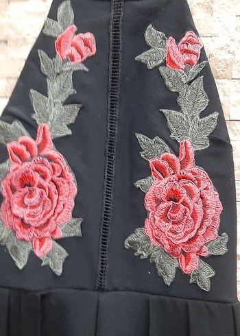 Nakışlı Siyah Uzun Askısız Elbise - Görsel 2